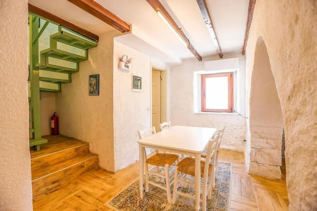 Traditional Seaside Stone Villa With Private Pool بودروم